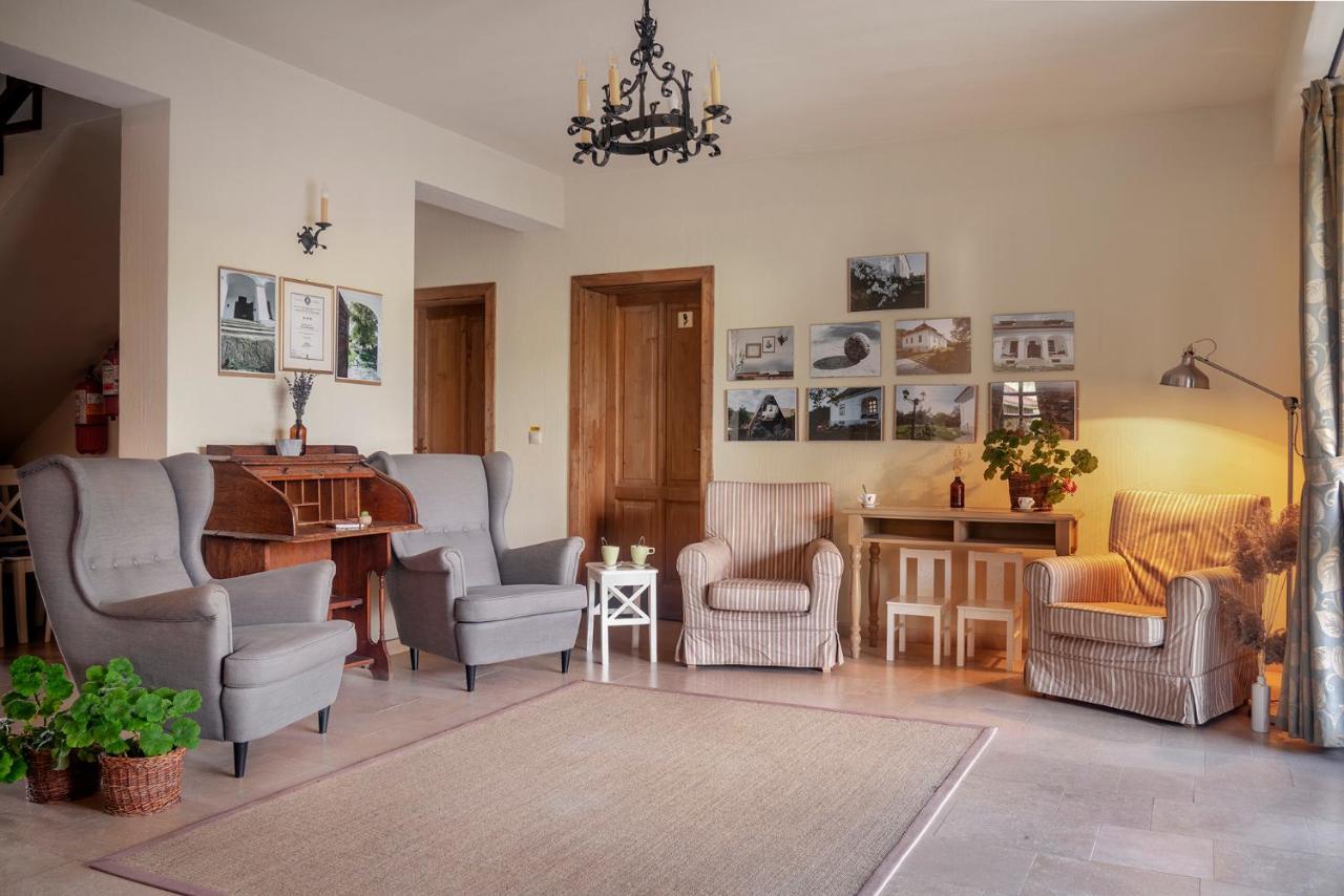 Conacul Gaal Kuria Hotel Dalnic Buitenkant foto